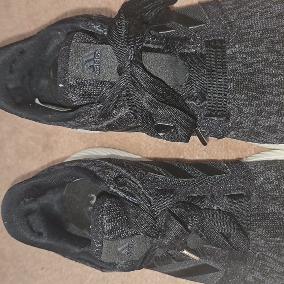 Adidas Bounce sneakers. Womes size 6. - Picture 7 of 7